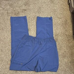 Elle medium TALL light blue scrub pants.